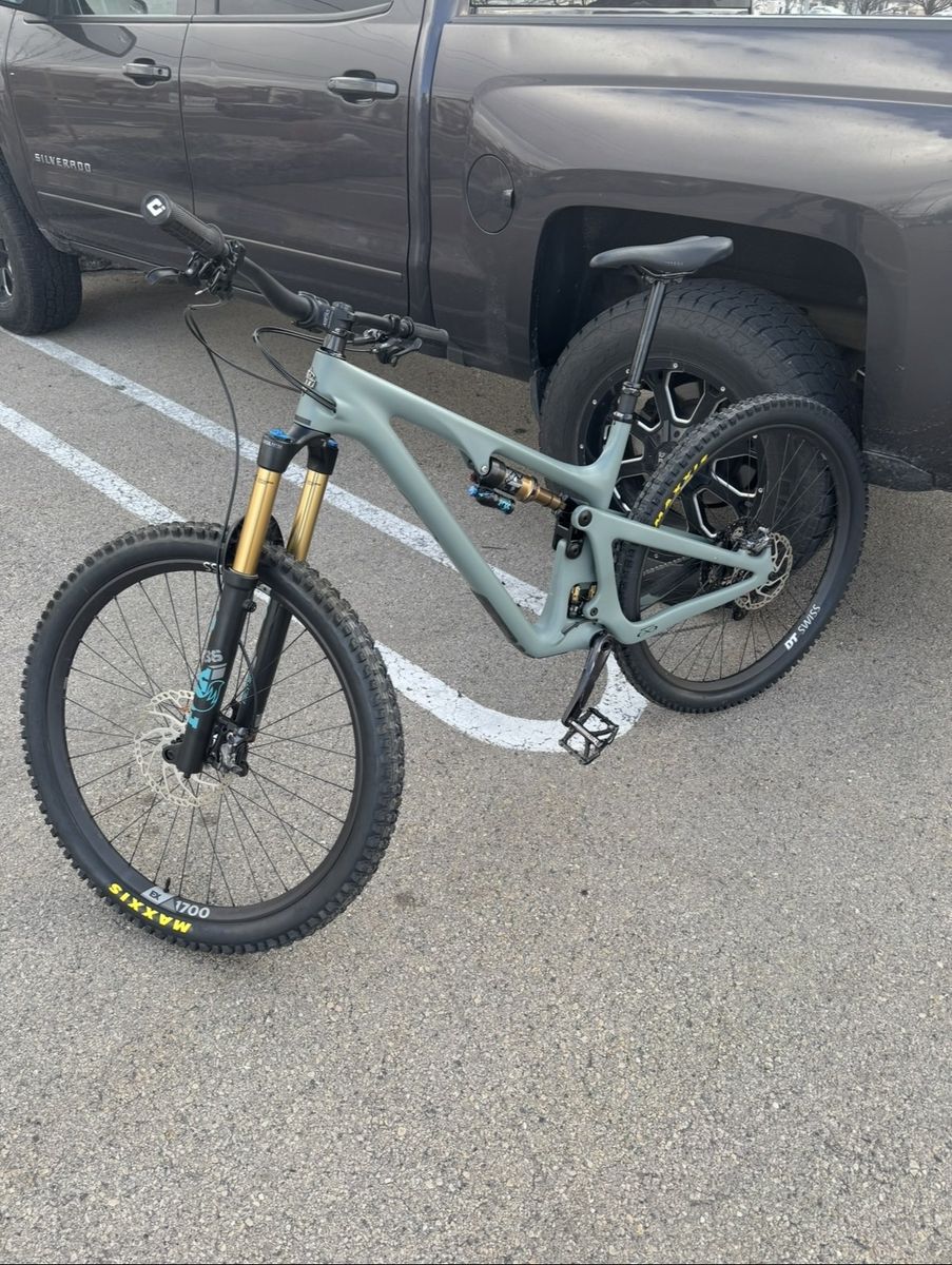 Yeti SB130 TLR T1-XT Large 29", 2022