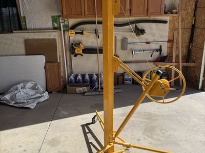 Drywall and Panel Hoist