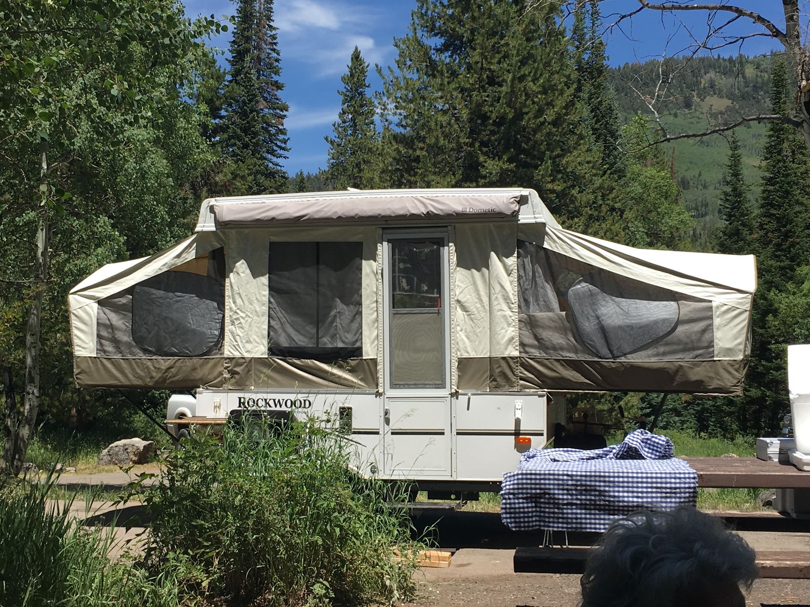 PRICE REDUCED!  ROCKWOOD FREEDOM  pop up camper