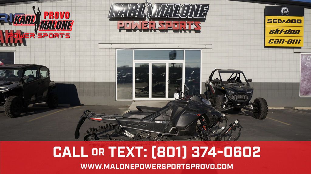 2022 SKI-DOO Summit X with Expert Package 154 850