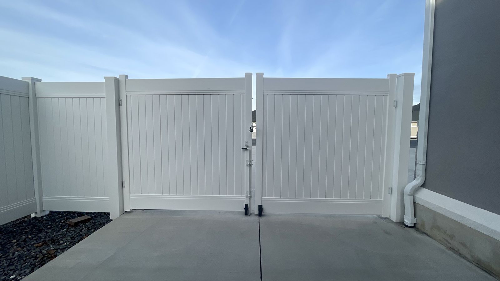 Vinyl Rv Gates