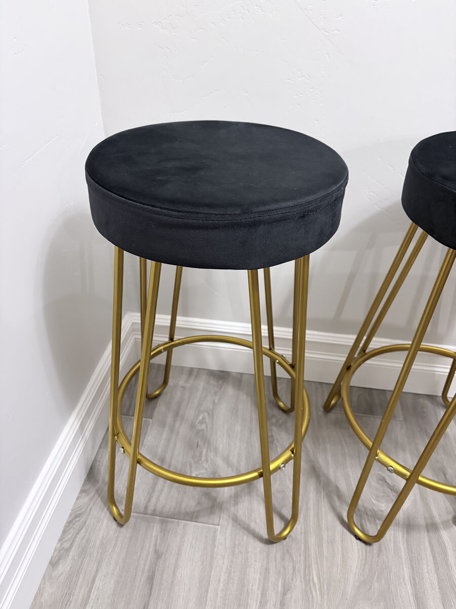 Cushioned barstools