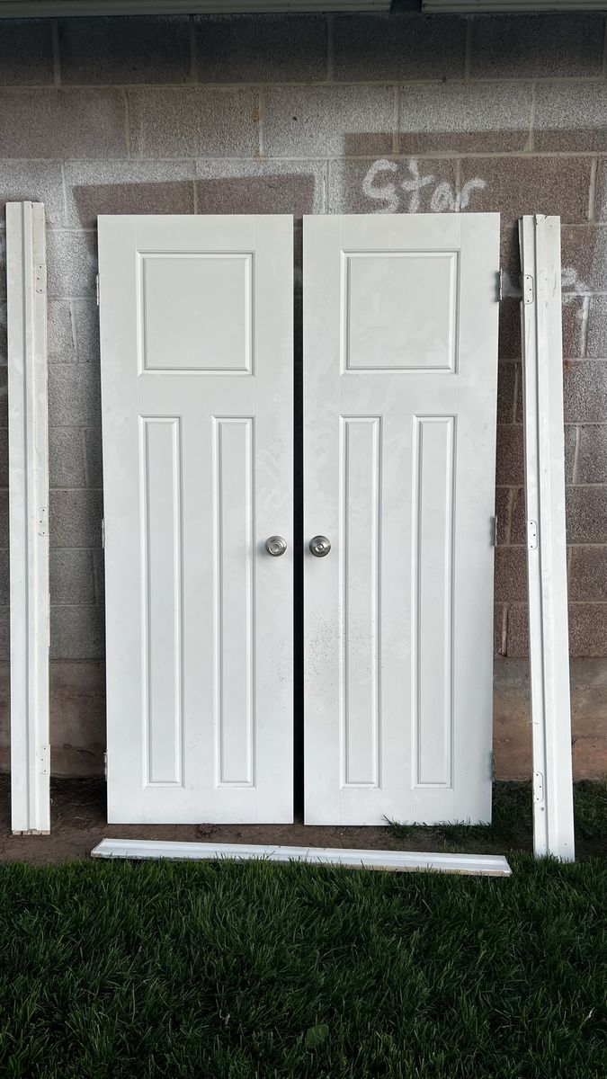 White Paneled Bifold Closet Doors with Hardware - Used