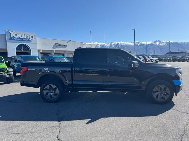 2024 Ford F-150 Lightning Flash