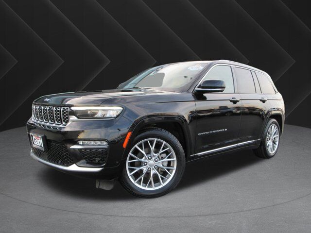 2023 Jeep Grand Cherokee Summit