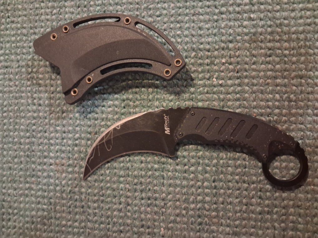 MTech USA MT-665BK Tactical Karambit Fixed Blade Neck Knife.