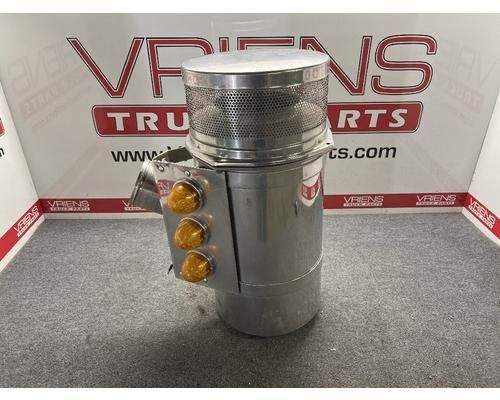 Freightliner Air Cleaner / Air Filter Housing