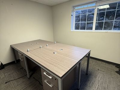 4 person office work station