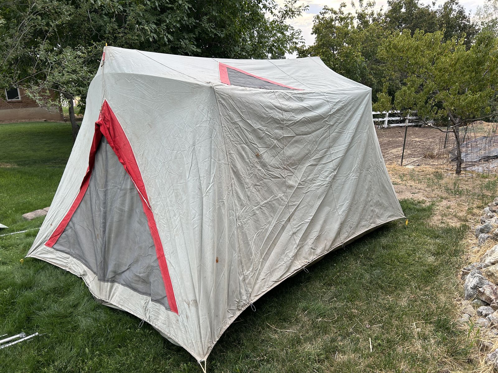 Coleman springbar tent 10 x14 