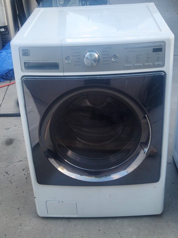 Kenmore Elite Front Load Washer – Works Great