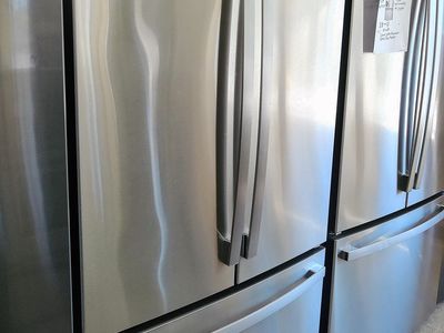 New 27 cf Stainless French Door Refrigerator~1 Year Factory Warranty~Internal Water and Ice