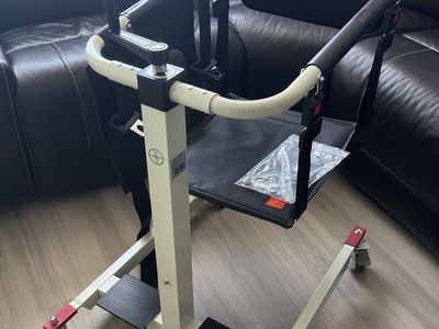 Patient Lift Transfer Chair, Patient Lift for Home ( brand new)