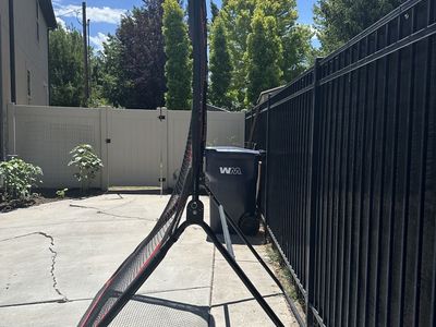 6 VEVOR Portable Sports Practice Net Rebounder