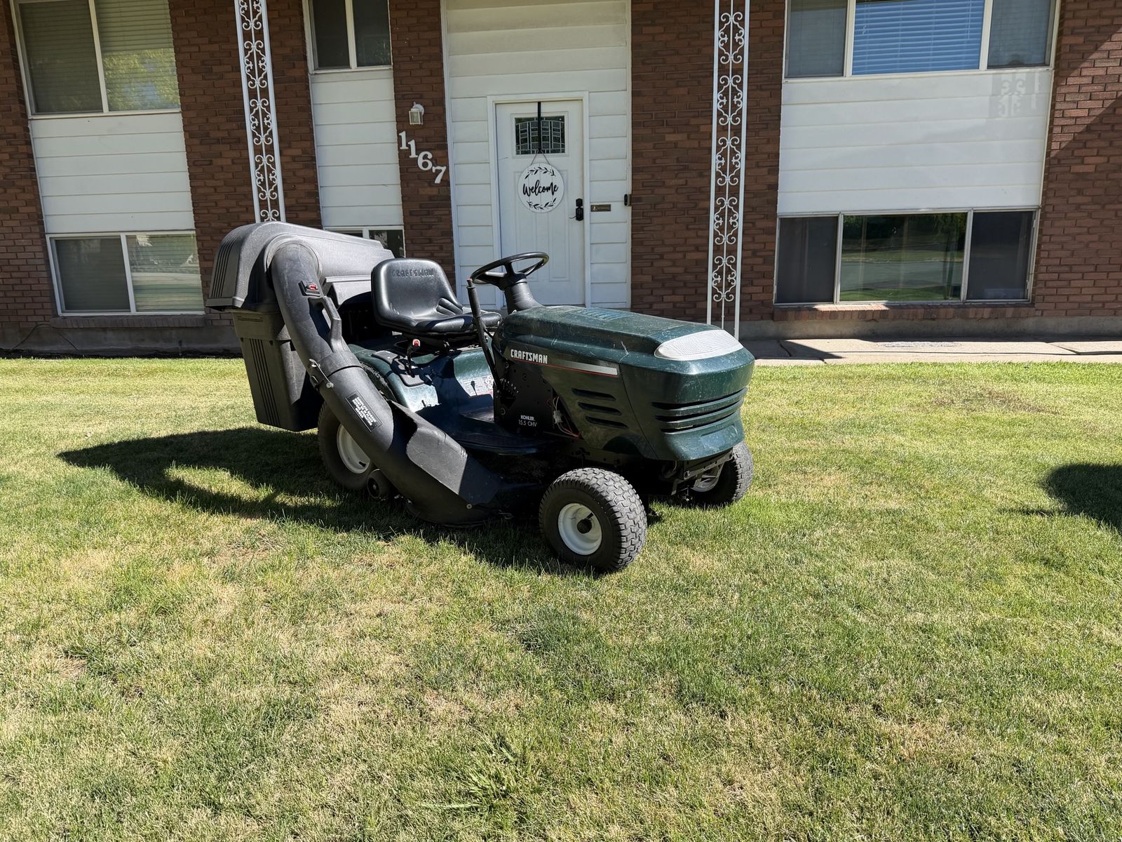 Craftsman riding lawnmower