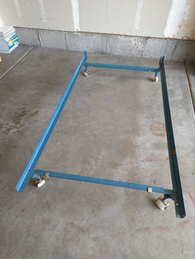 Free metal bed frame thing