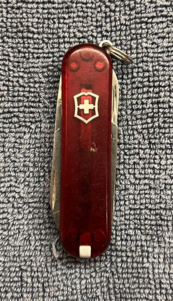 Victorinox Classic SD Swiss Army Knife Red
