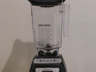 Blendtec Classic 570 Blender — CTB2 — 1575W