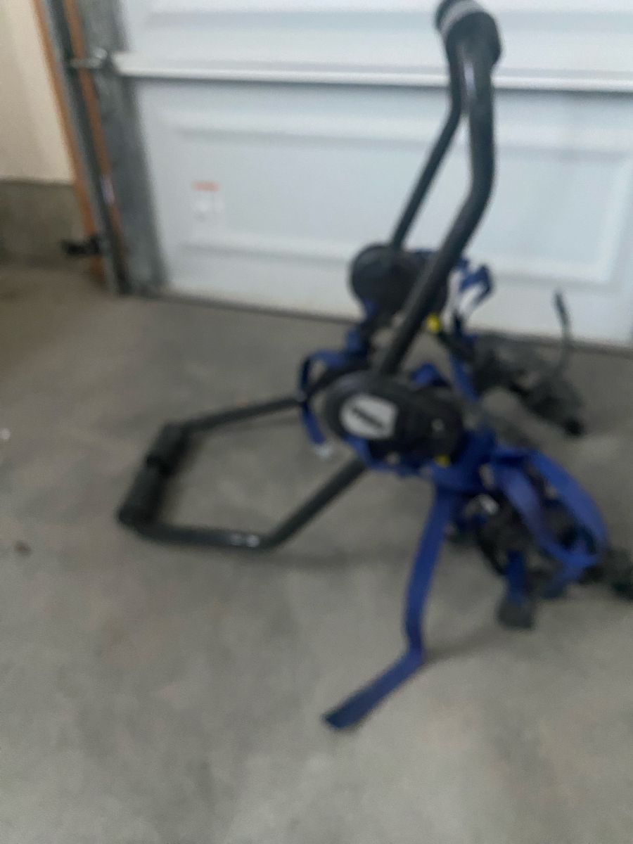 2-Bike Hitch-Mounted Bicycle Rack
