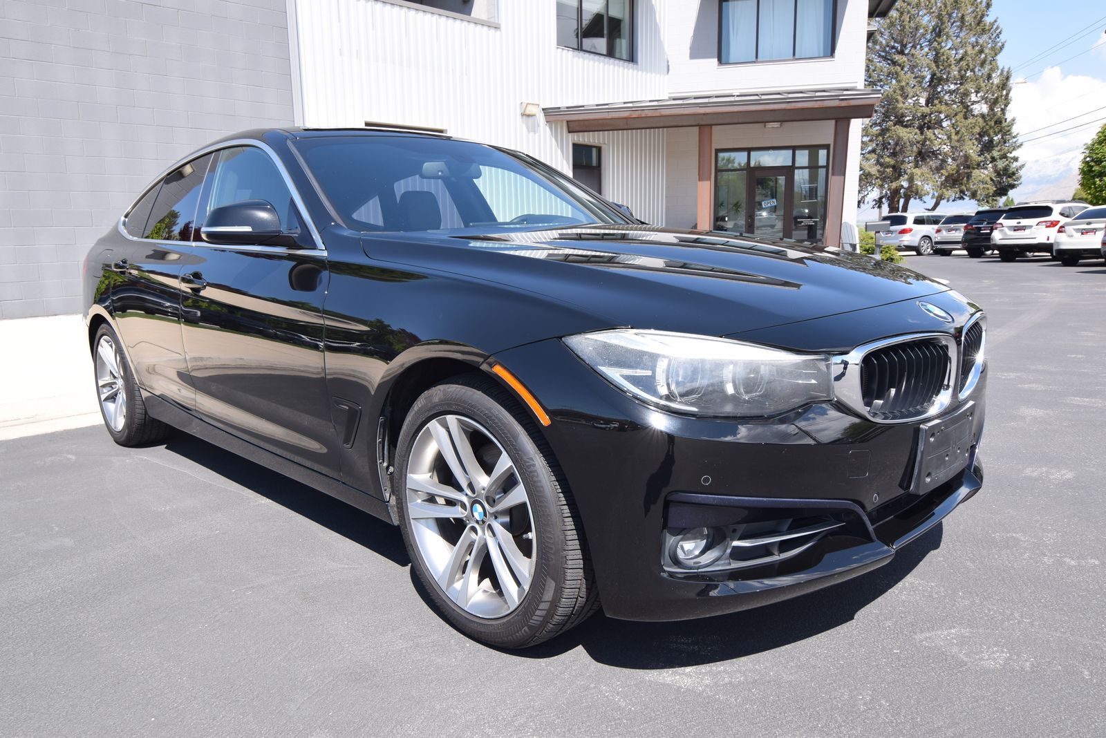 2017 BMW 3 Series 330i xDrive Gran Turismo