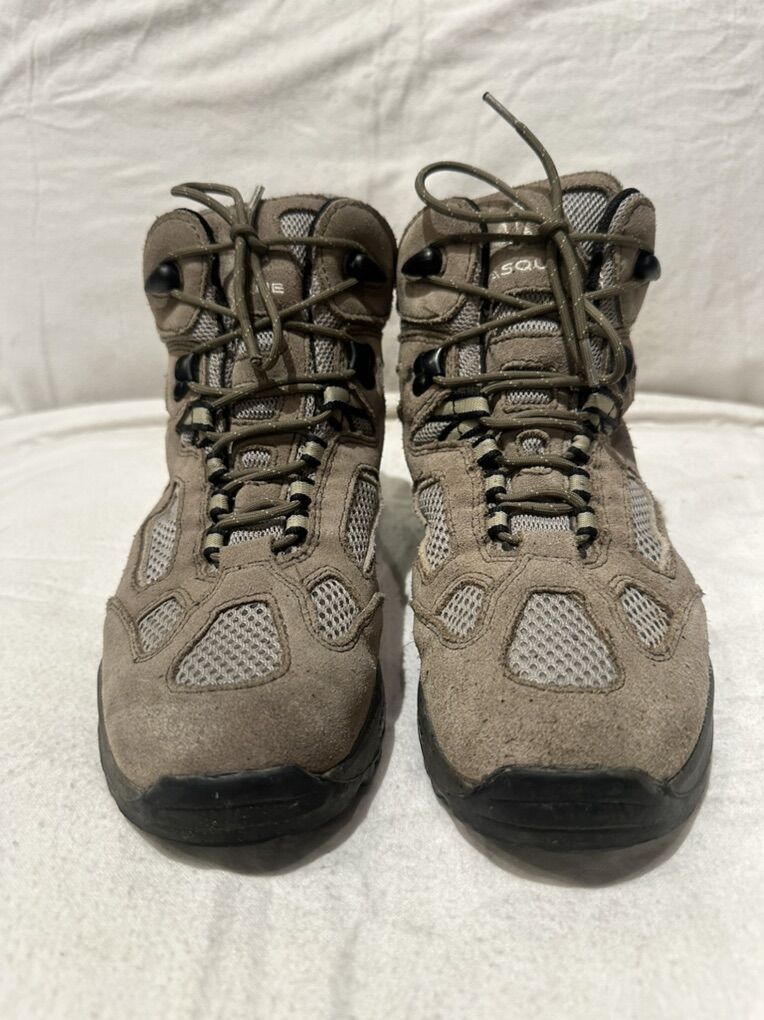 Vasque Youth Size 6 Beige/Gray Wtrprf Hiking Boots