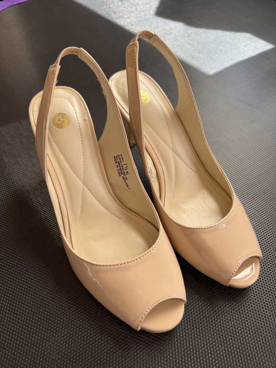 Size 7.5 Peep Toe Nude Dress Shoe