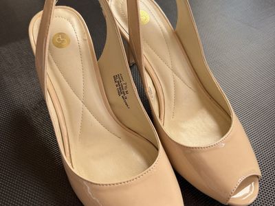 Size 7.5 Peep Toe Nude Dress Shoe