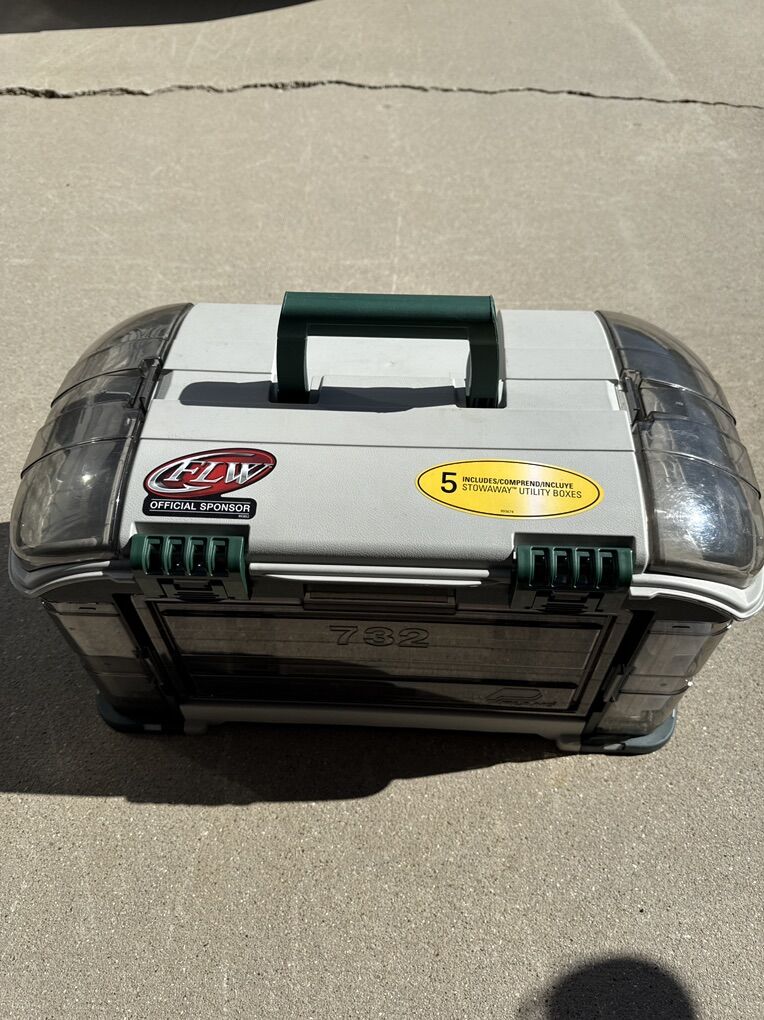 Plano 732 Tackle Box