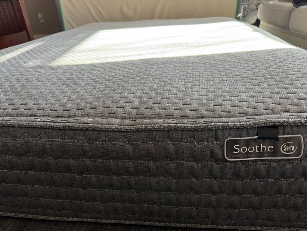 Serta soothe + queen Mattress + Box spring!  $150