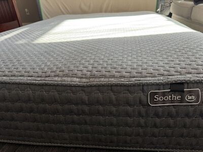 Serta soothe + queen Mattress + Box spring! $150