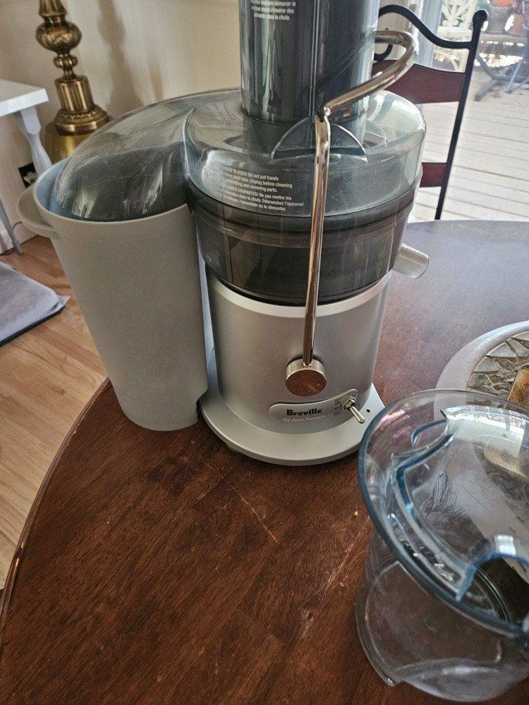 Breville Juice Plus Fountain Juicer