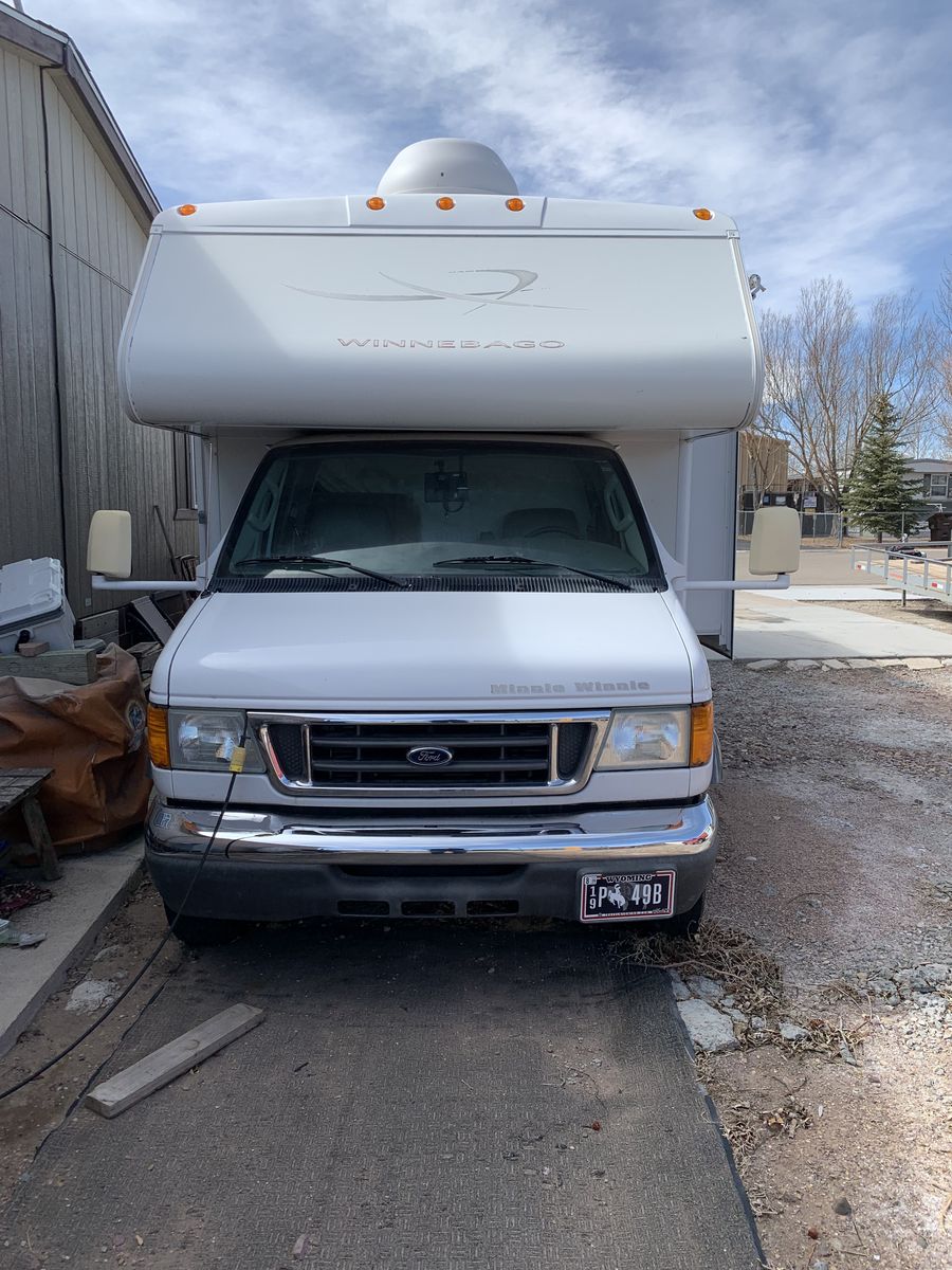 2005 Winnebago