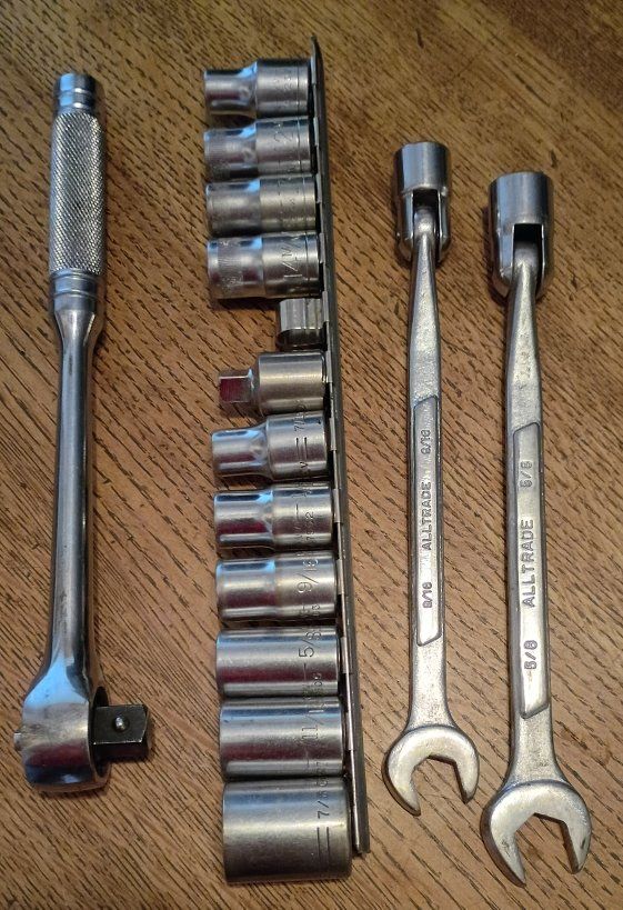 Ratchet & socket set