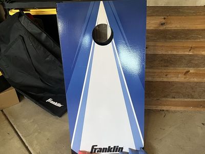Franklin Red & White Cornhole Game Set with Carrying Bag. Pretty much new