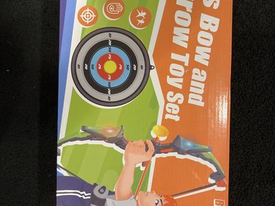 BigDream Kids Bow & Arrow Toy Set - Suction Arrows, Foldable Bow Arm, Lighting Effect