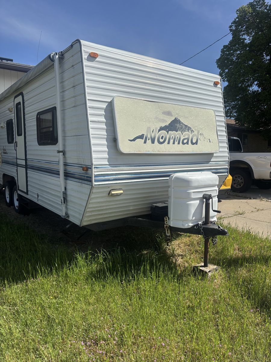 1997 Nomad bunkhouse