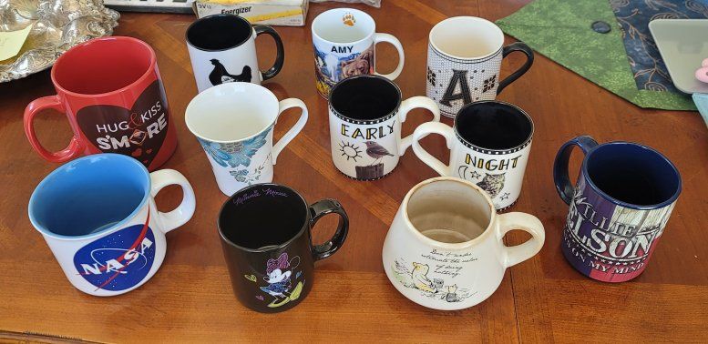 Lot of 11 Coffee Hot Chocolate Drink Mugs Several Never Used Oversized Specialty Designs...All for $15