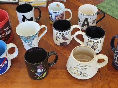Lot of 11 Coffee Hot Chocolate Drink Mugs Several Never Used Oversized Specialty Designs...All for $15