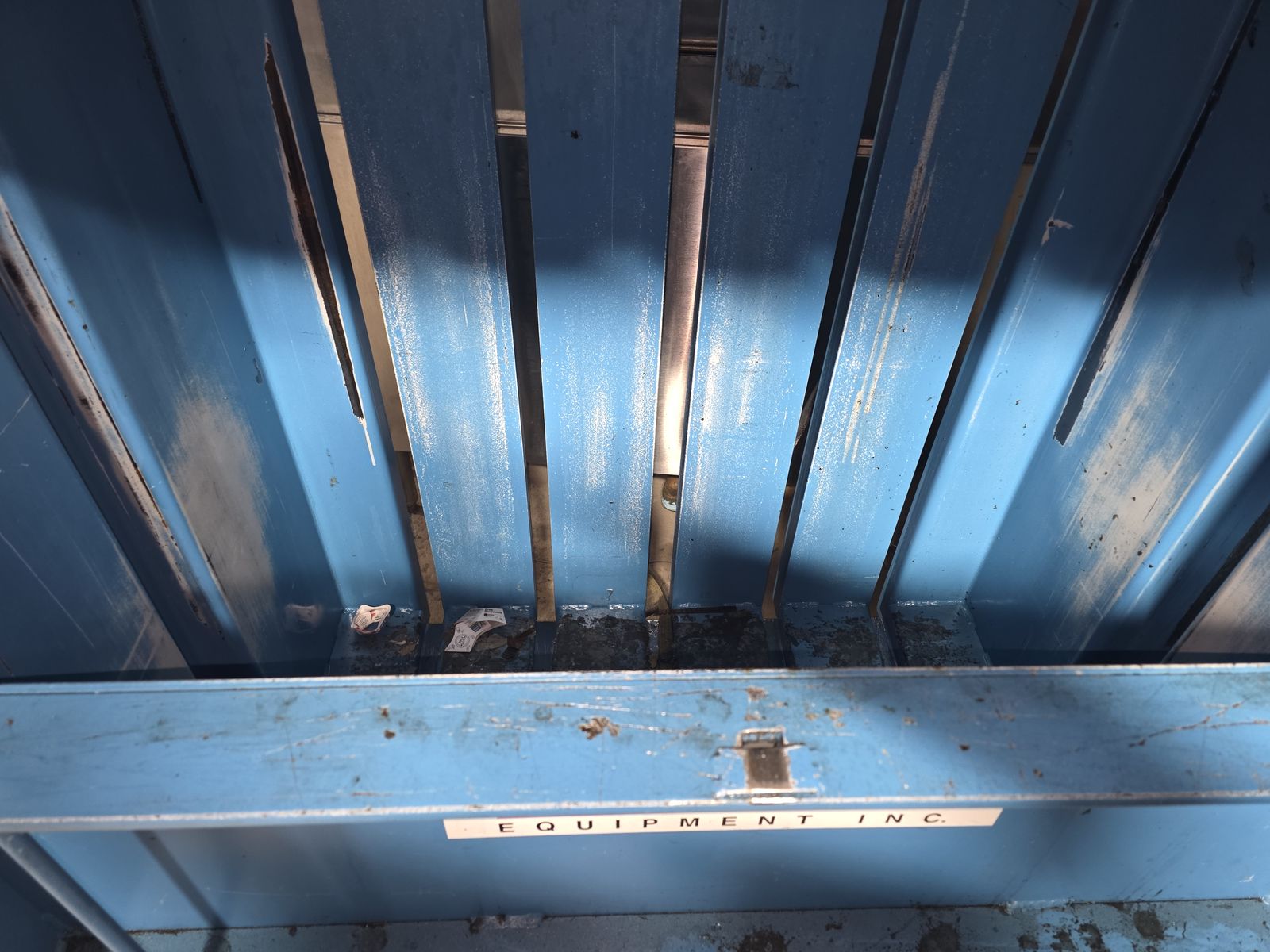 Main image 7