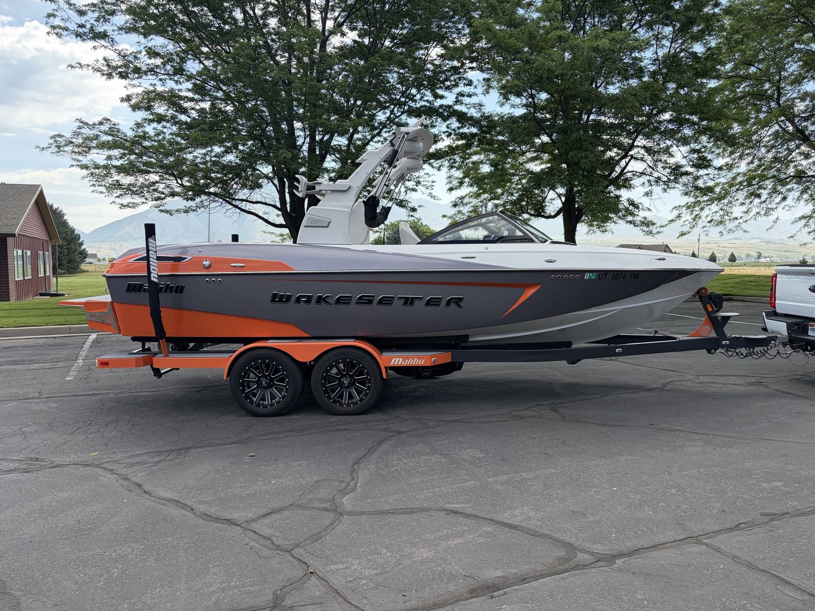 2016 Malibu 23LVS