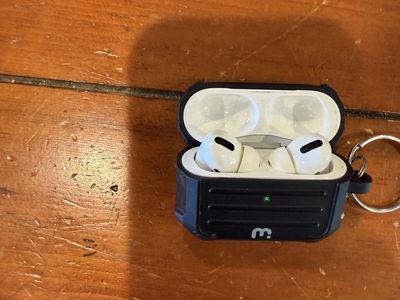 Apple AirPods Pro 2