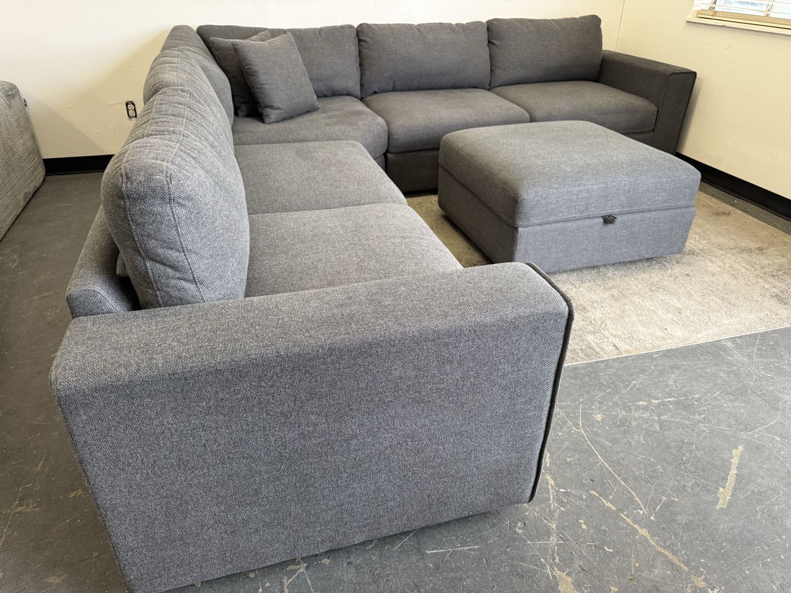 GRAY COSTCO SECTIONAL SOFA COUCH w/ STORAGE SEATS