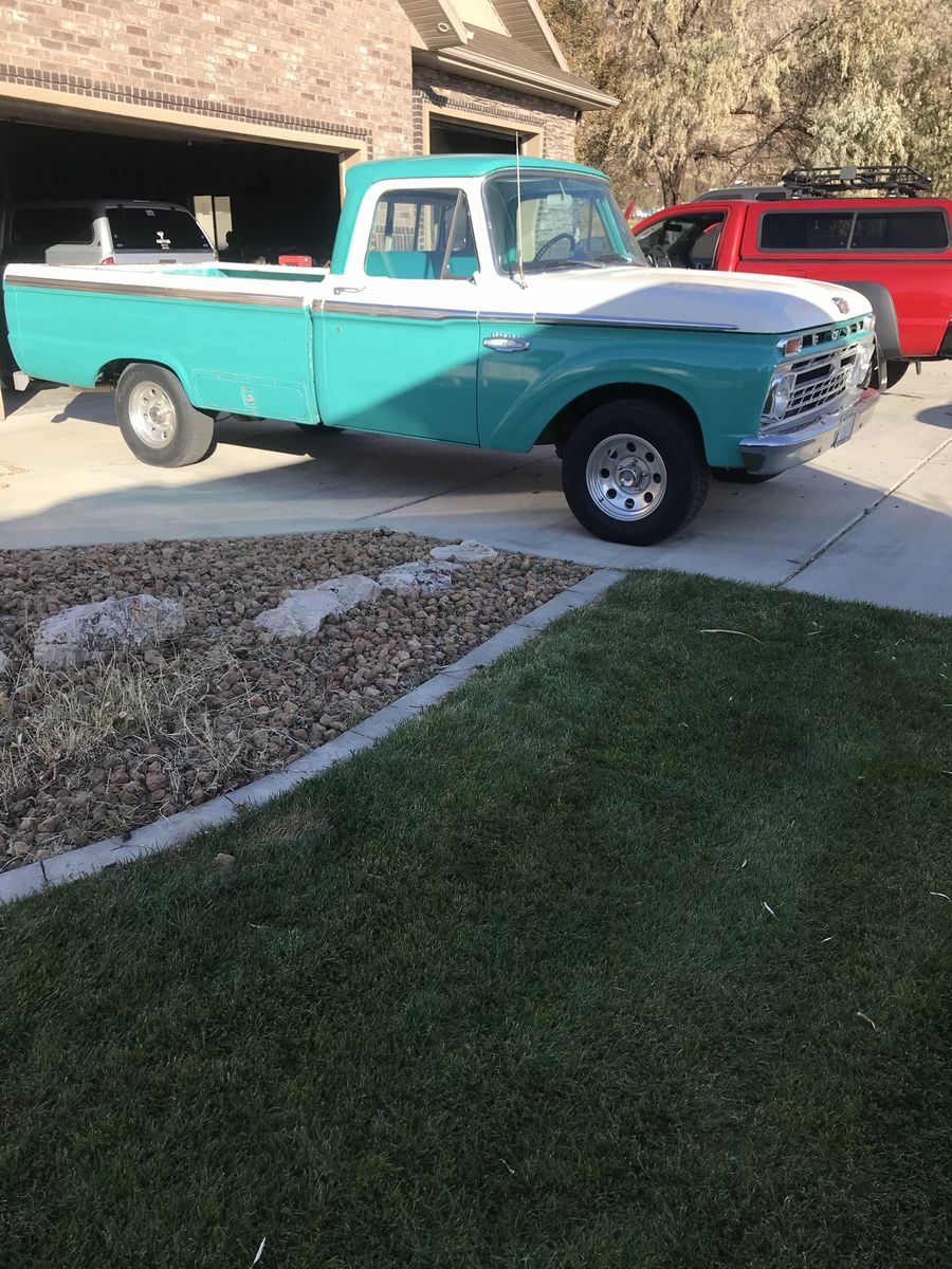 1966 Ford F-100 