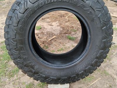NEW Toyo Open Country R/T Trail 35x12.5 R18 LT