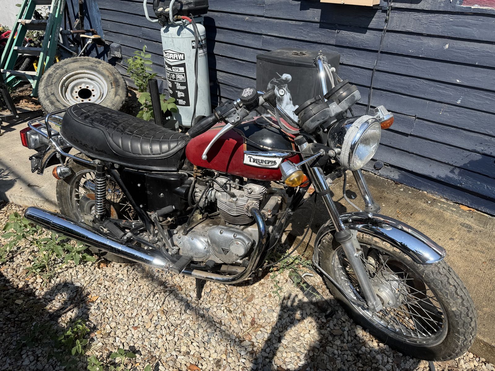 One owner 1979 Bonneville 750 T140E