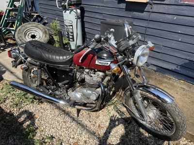 One owner 1979 Bonneville 750 T140E