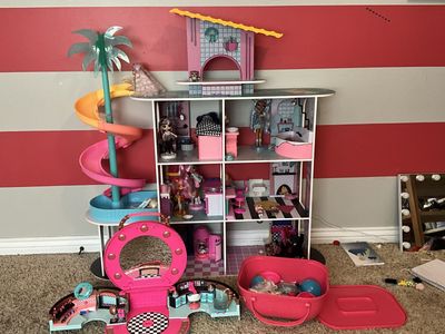 LOL Surprise OMG Dollhouse with Furniture & Accessories - Multi-story, Water Slide, Pool