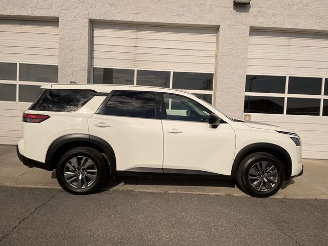 2024 Nissan Pathfinder S