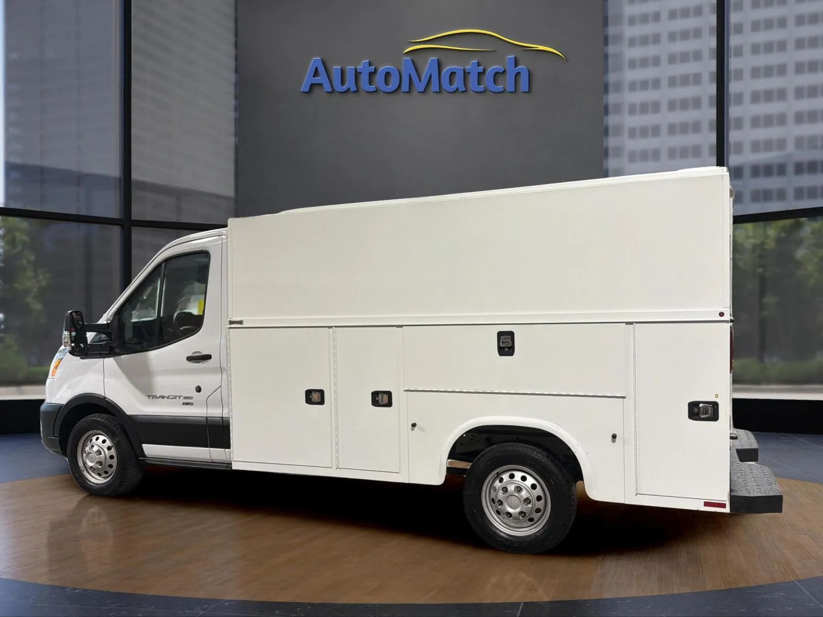 Main image 9