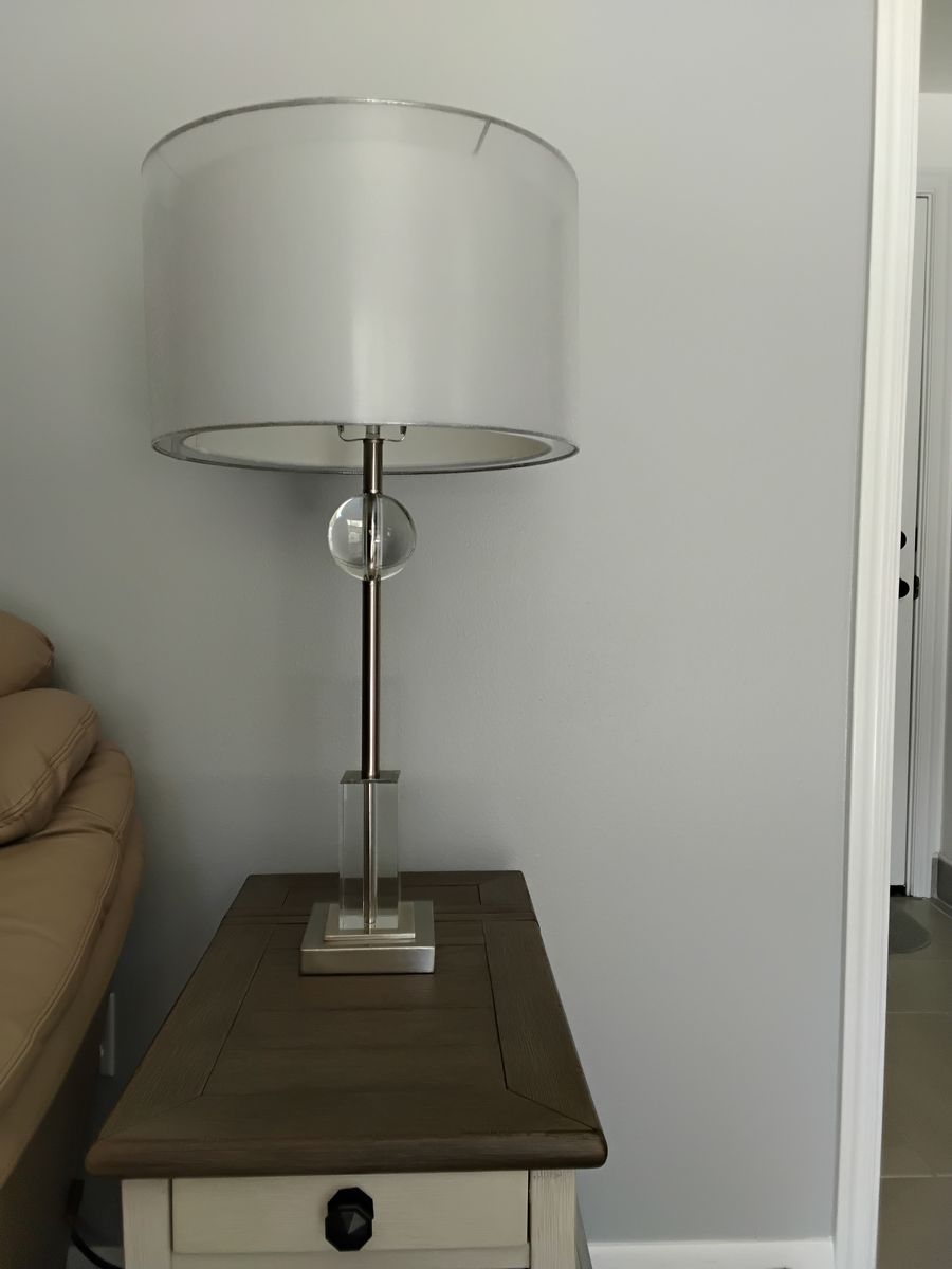 2 lamps