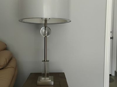 2 lamps